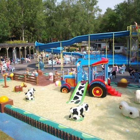 Te Huur: Leuke 4-Persoons Stacaravan Op Top Locatie! Hoenderloo Esterno foto