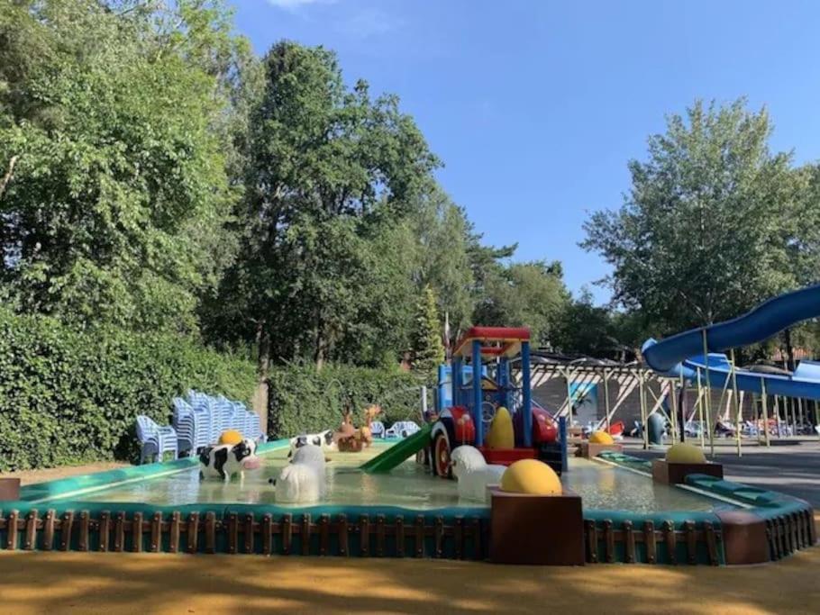 Te Huur: Leuke 4-Persoons Stacaravan Op Top Locatie! Hoenderloo Esterno foto
