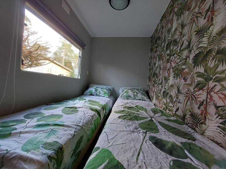 Te Huur: Leuke 4-Persoons Stacaravan Op Top Locatie! Hoenderloo Esterno foto